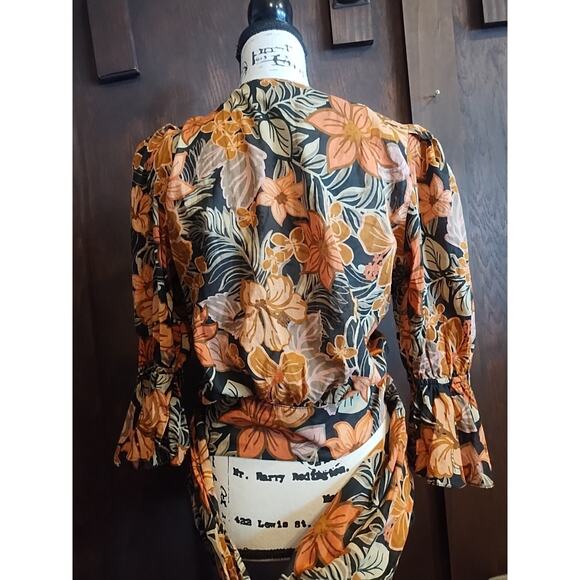 Fray Fall Orange Black Women’s Small Wrap Top Blouse Puff 3/4 Sleeve Lightweight - Picture 4 of 8